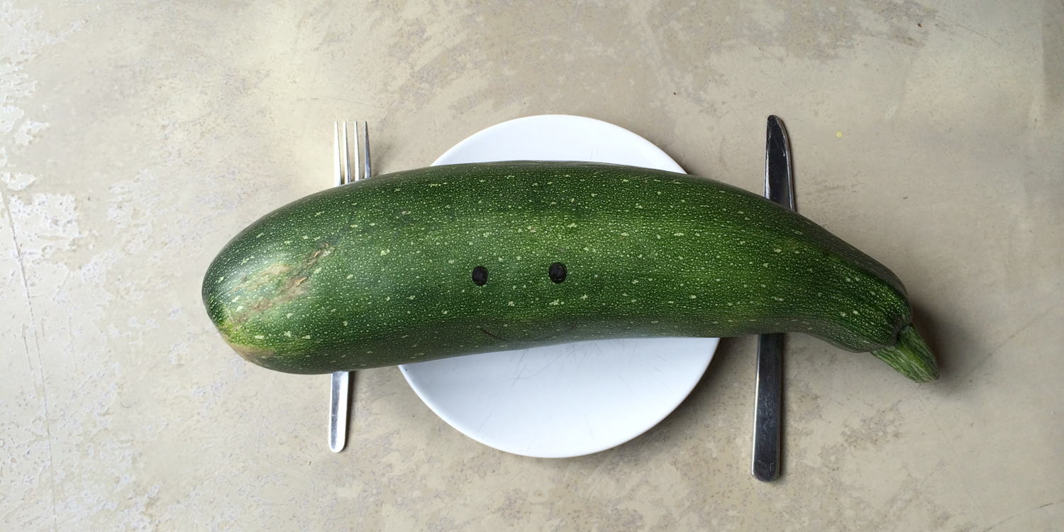 Courgette-met-bord